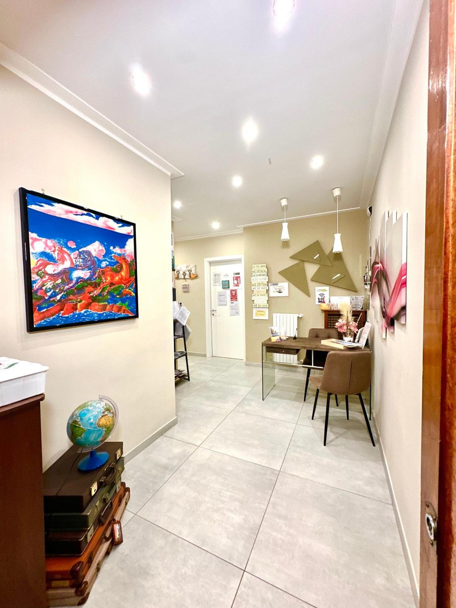 살레르노 Tuttoincentro B&B 외부 사진