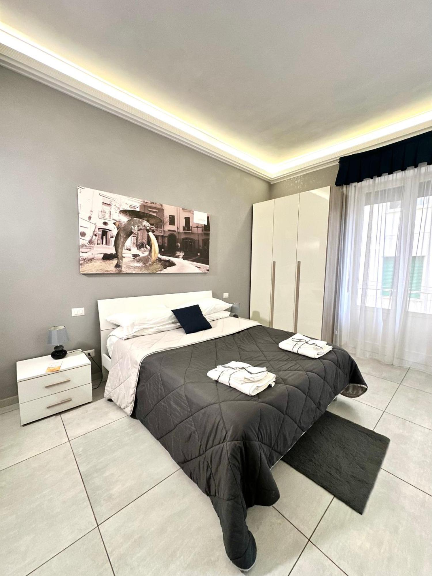 살레르노 Tuttoincentro B&B 외부 사진